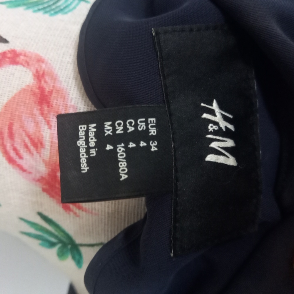H&M navy blue lightweight blazer jacket (Size 8) - Picture 6 of 7